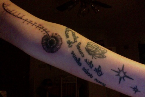 pandavanian:I was tagged by flaybellsring hipsterprimeminister lorenzocheney for 6 selfies. My tatto