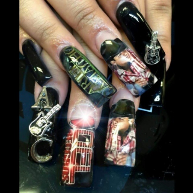 chaparrabiash:MIS UÑAS💋💅 #arielcamacho #chaparrabiash  arielcamachoylosplebesderancho
