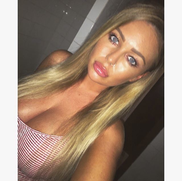 tripleexx1234:@chavsarelife @lovechavs-n-slags @neeveaxxxxx Colleen Mc - Glasgow