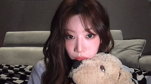 Kim Lip - It's Beginning To Look A Lot Like Christmas