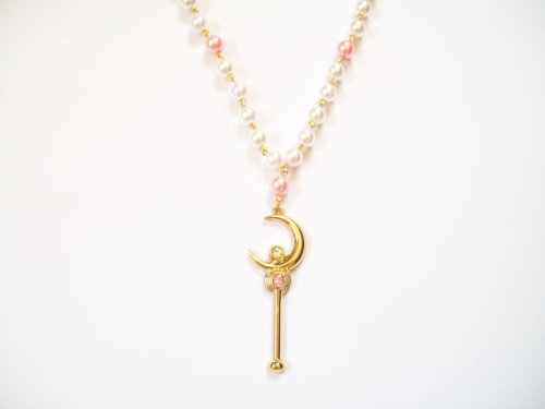 moonblastdesigns:  Sailor Moon inspired Moon Stick beaded necklace available at my Etsy! http://moonblastdesigns.etsy.com 