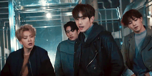 ceohan:shall we take a vow, let’s try itswear on our hearts, let’s sign it