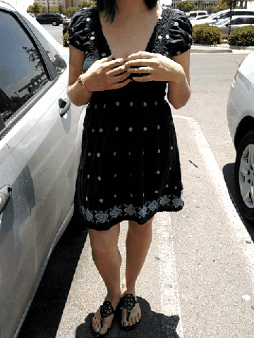 allwelust:  Double public flashing.  - Mrs.