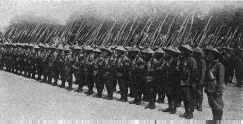 scrapironflotilla: peashooter85: Vietnamese soldiers near Salonika, Greece, World War I. Around