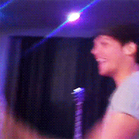 zaynsgrammys:  zayn and louis dance while liam records still the one x 