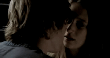 Tate & Violet / Kyle & Zoe kiss appreciation post
