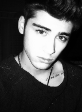 gay4zayn:  Zayn Malik Selfies 