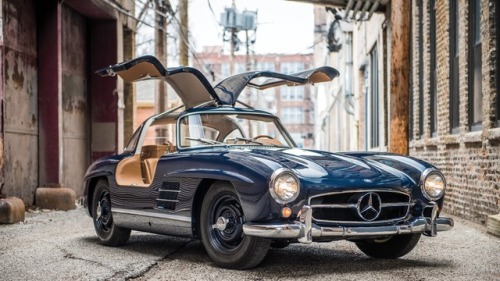 therealcarguys: Mercedes SL300 Gullwing [2200 x 1238] - amzn.to/1bxGVMr