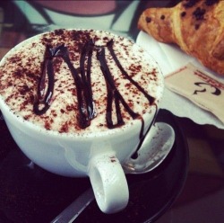 Mocaccino and chocolate croissant …