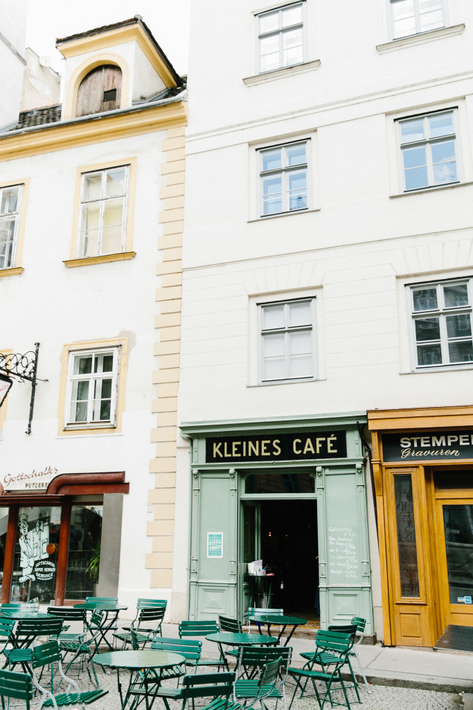 peone: December Shoot in Vienna | Madewell 