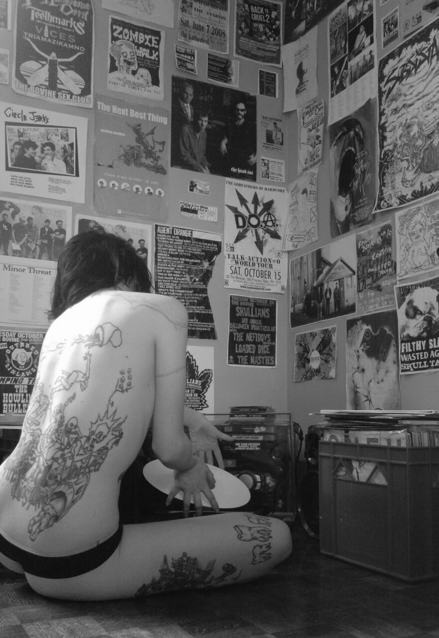 lady-dirtbag:  Audiophile.