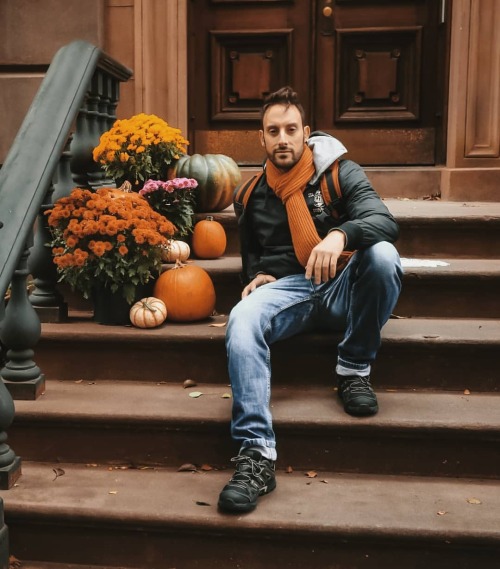 #Halloween is coming!One year ago I was strolling around Greenwich Village in #newyork#fall #aut