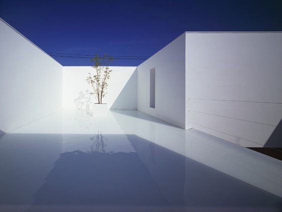 Takuro Yamato Architects - White Cave House