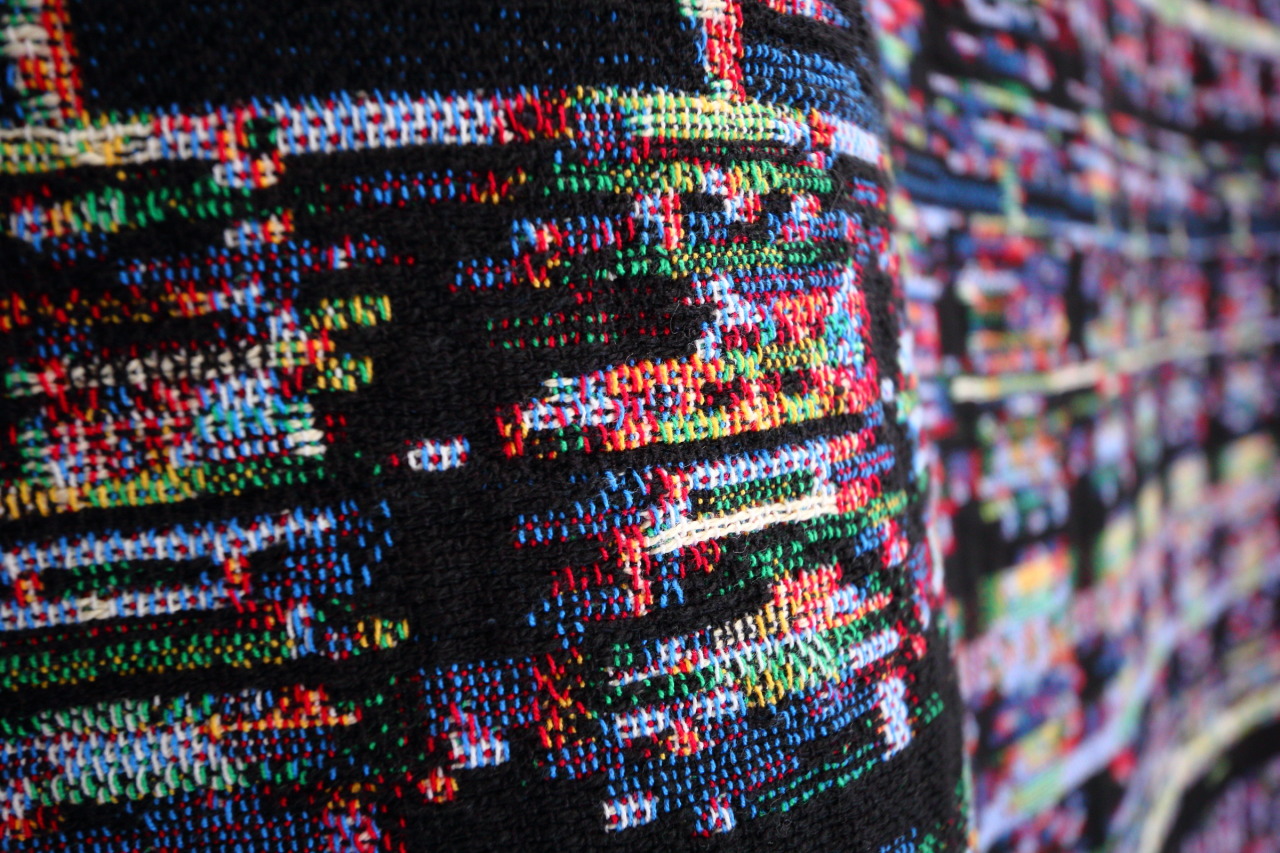 yearoftheglitch:  Binary Blankets from Glitch Textiles Mac OSX Install Disc ISO No.