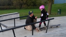 unrepentantwarriorpriest:  stuffmomnevertoldyou:  This mom’s thank-you letter is breaking the Internet with kindness The guy’s response? “I wanted to see her leaving wanting to skateboard again.“   As it should be. 