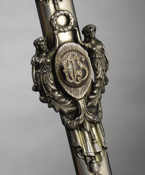 art-of-swords:  General Ulysses S. Grant’s Civil War Presentation Sword as “General in Chief of the United States Army 1864”Provenance:Ulysses S. Grant - 1864 (sword presented to him by citizens of Kentucky) - 1885 (his death)Grant Family - 1885-1960sJay