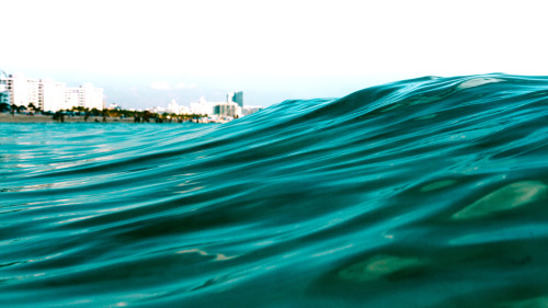 nevver:  Shore break, Alex Beker 