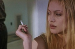 nadi-kon:     “I’m playing the villain, baby, just like you want. I try to give you everything you want.”Girl, Interrupted (1999) dir. James Mangold