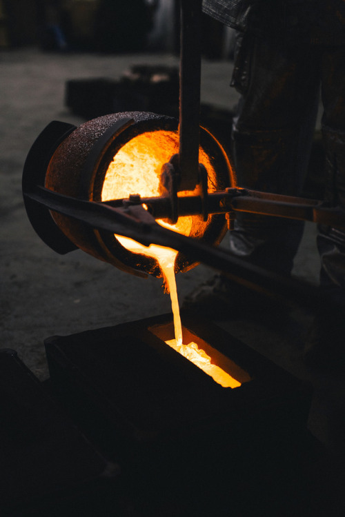 Port Townsend Foundry turns liquified metal into anchors,...