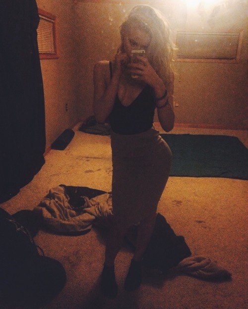 poeticpizza:  Happy New Years from my boys bedroom to yours💋