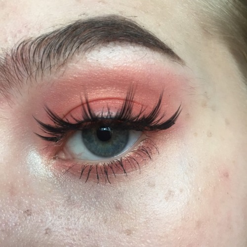kaylaxbrianne:peachy  ig: kaylaxbrianne