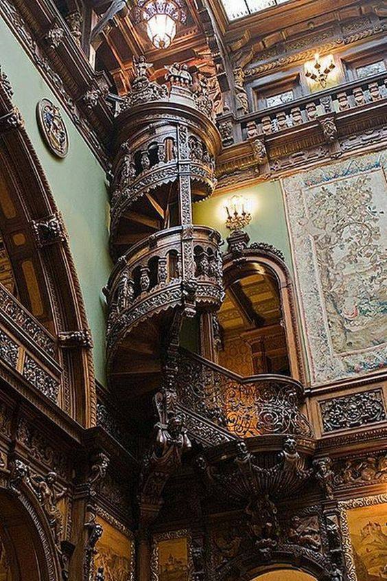 ancientorigins:  Peleș Castle is located in Romania