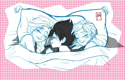 b4tekt:All three sisters sleep together…surely, they’ll turn into last pics.B4