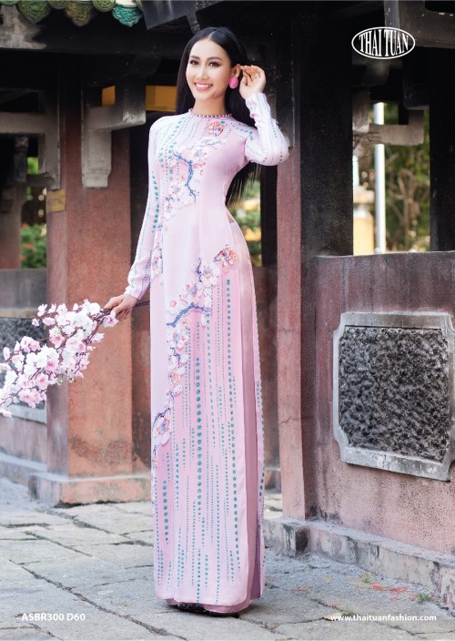 Ao dai by Thai Tuan