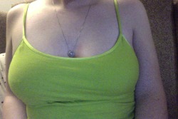 akhirat:  lazy tt cos I hate today and just want to feel better :/   Now that&rsquo;s a nice pair of boobs ;)