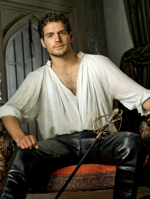 Sex hunkyhollywood:Henry Cavill - The Tudors pictures