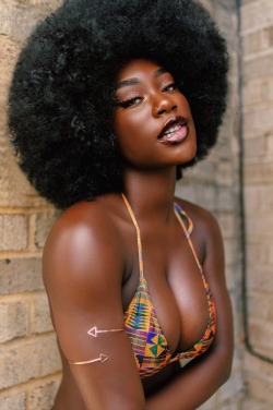 thefinestbeauties:  Yanju Stephens