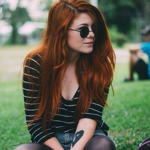lipstick-lesbian:  ♀♡♀