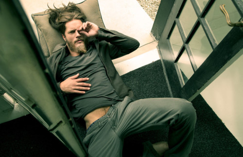 XXX heartofrockandroll:  Travis Fimmel for FLAUNT photo