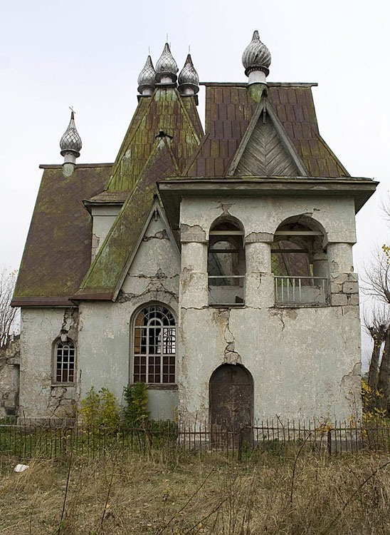 gagarin-smiles-anyway: St. Nicholas Church in Amrakits, Armenia