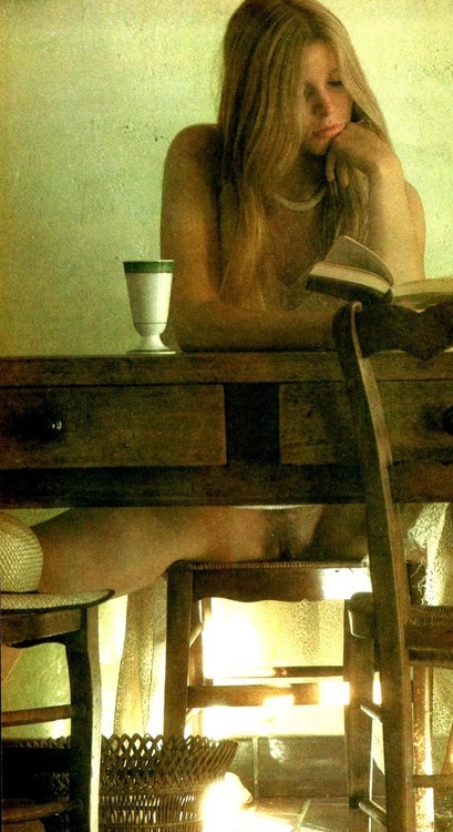 micoba: She knew that the moment he’d sit down in his usual chair to read the morning paper, h