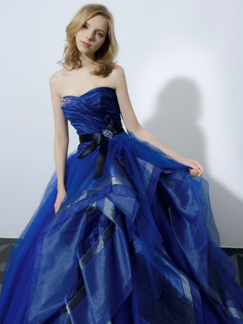 mmmm-corsets:  Gorgeous blue.