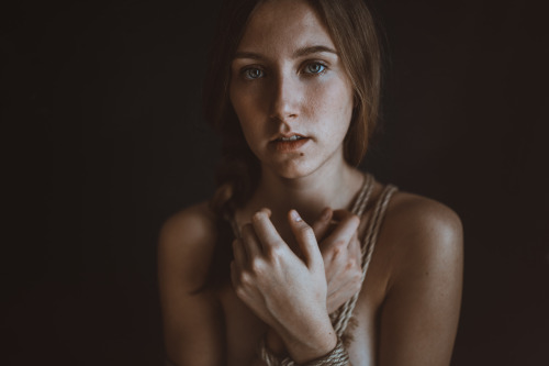 elenastrawberry:  the blue wall projectwith wonderful isa <3
