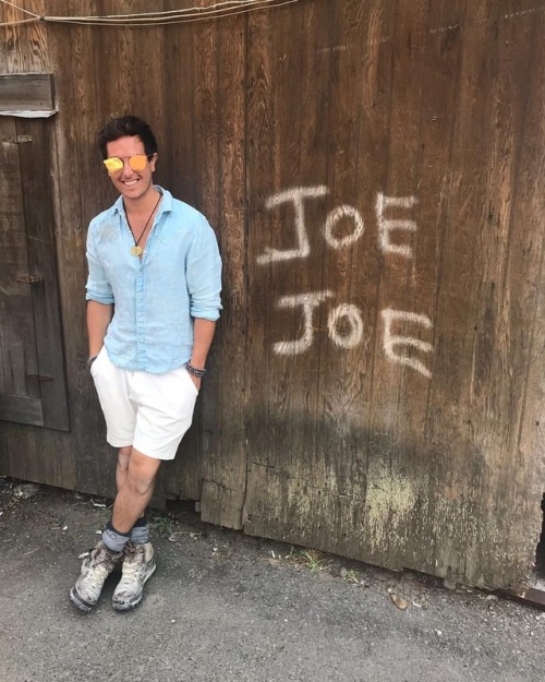 Joe ➡️ Joe. Post-burn. Strolling around #Truckee in the playa boots.#BurningMan #decompression #re