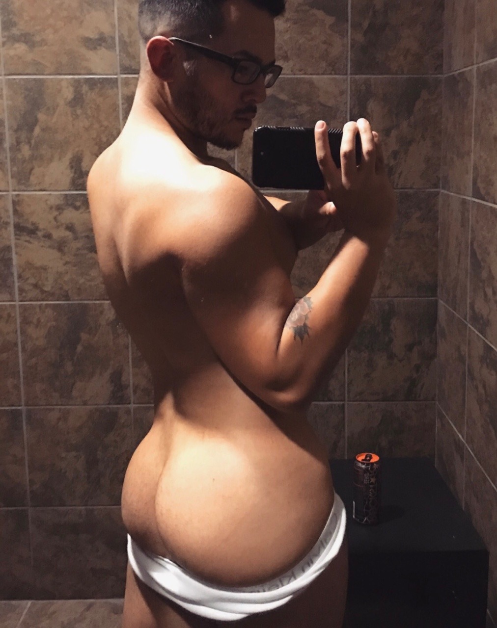 mateobryan:  instagram.com/mateobryan 🍑
