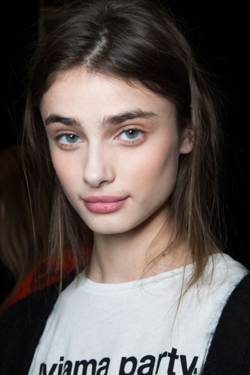lovetaylorhill:  Backstage at BCBG Fall 2015