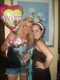 Owner40:  Mother Jill And Her Daughter Dani… Giving The Ballon And Flowers To Mom