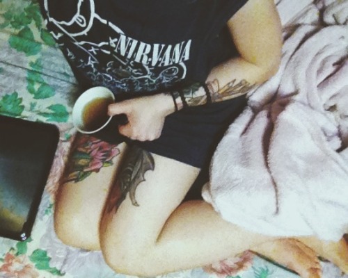 modifiedfiction:  Work hard and then relax even harder ;D