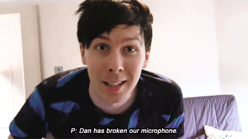 qanhowell: R.I.P. microphone 