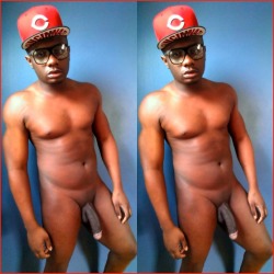 damnunaked:  DAMN!   THAT DICK LOOKING LIKE A CHOCOLATE DIPP’D STRAWBERRY :) 