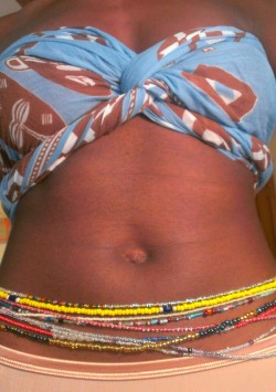 weareallafricans:  http://waistbeadsbyfatou.tictail.com/ will