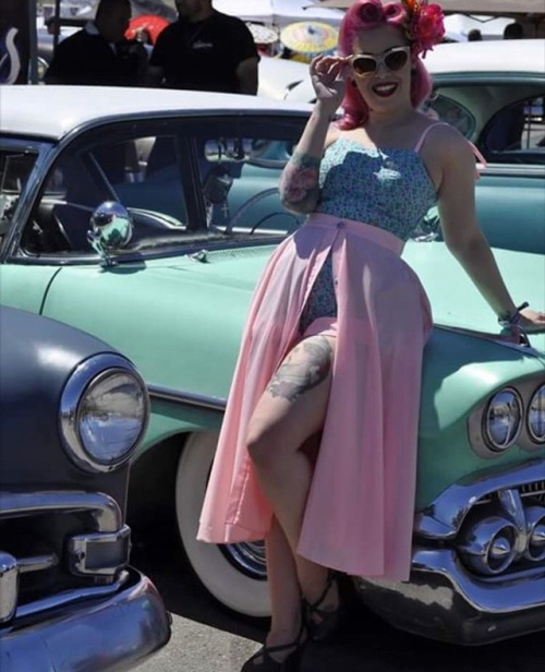 Porn joker-702: hotrodzandpinups:  HRP  @Viva photos