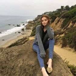 gewelmaker:    Hannah Rose Masi  