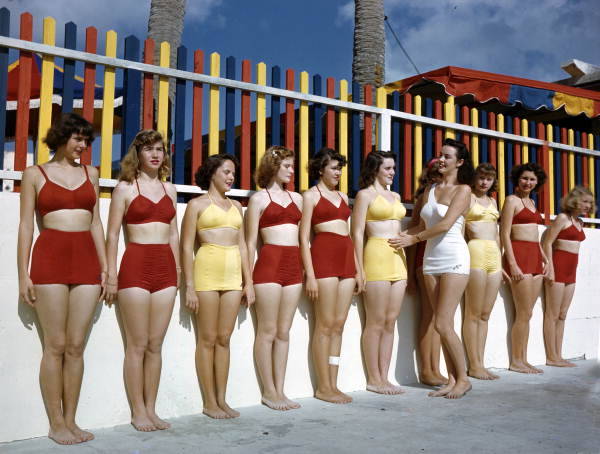 memories65:  Sarasota Sun-Debs posture training class at Lido Beach, Florida: photo