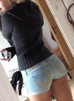 Sexy Women in Jeans