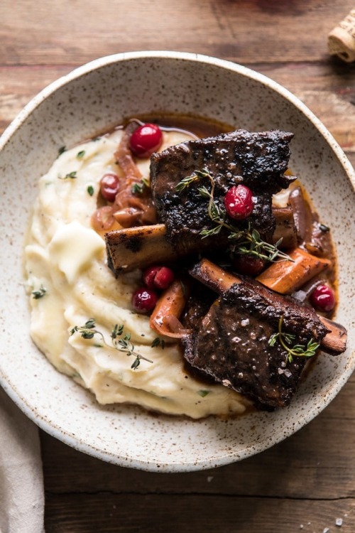 savorytoothgirl:  red wine cranberry braised short ribs